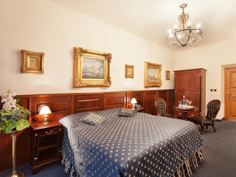 Hotel U Zlateho Stromu
