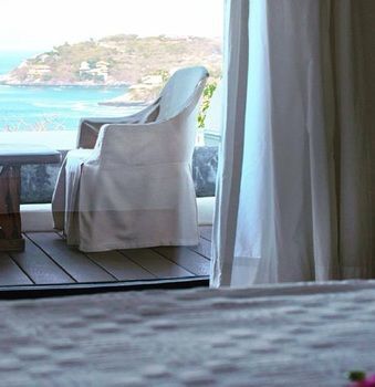 Tentaciones Hotel & Lounge Pool