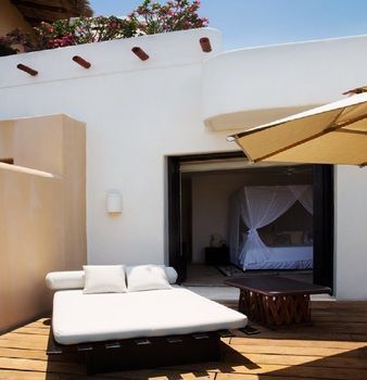 Tentaciones Hotel & Lounge Pool