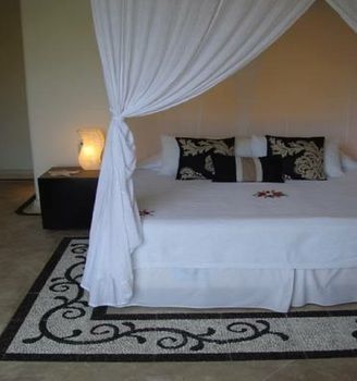 Tentaciones Hotel & Lounge Pool