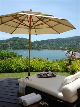 Tentaciones Hotel & Lounge Pool