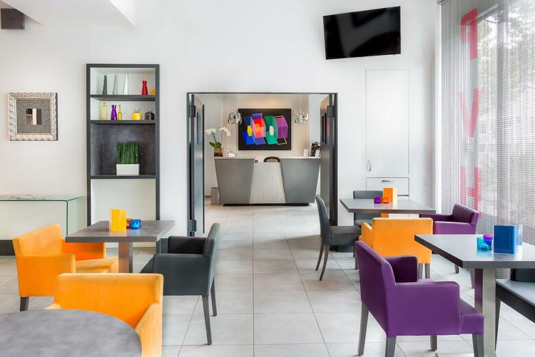 Porte De Versailles Hotel