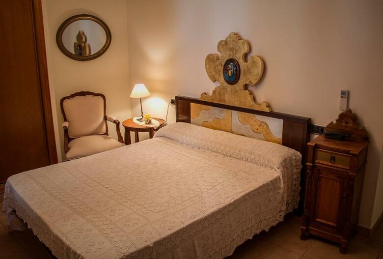 Hotel L'antic Portal