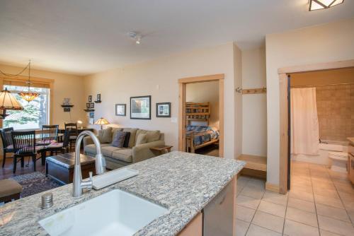 Sunstone Lodge By 101 Great Escapes