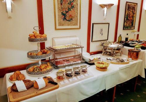 Hostal Hotel Garni Reulein