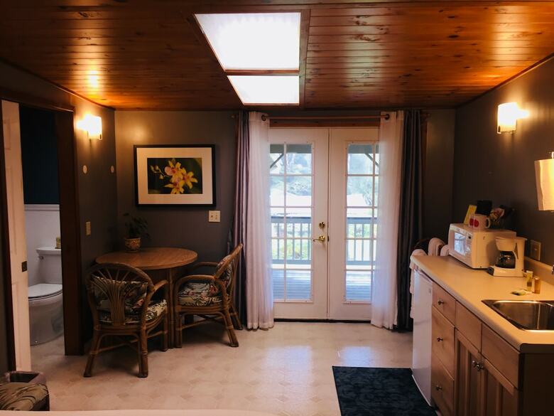 Aloha Junction Bed & Breakfast