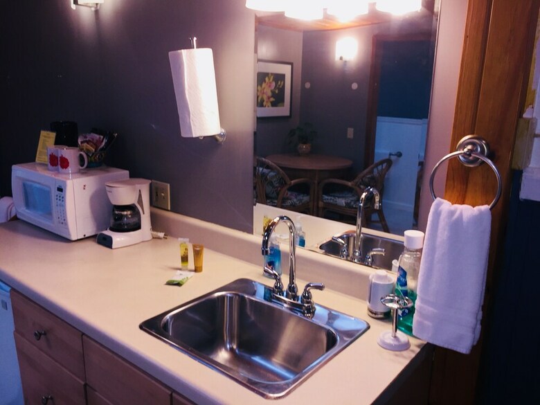 Aloha Junction Bed & Breakfast