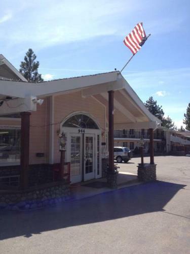 Motel Bluelake Inn @ Heavenly Village