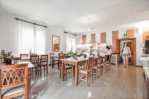 Hotel Albergo Rond�