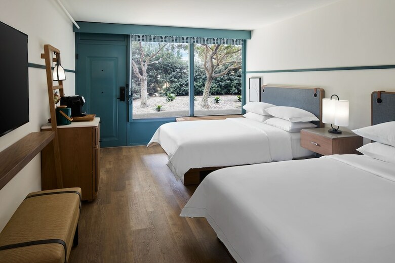 Hotel Monterey Beach Resort