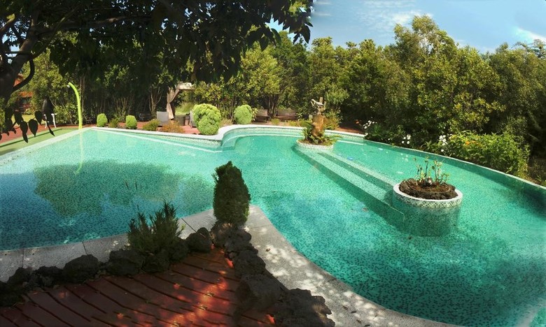 Caba�as Natural Park Lodge Pucon