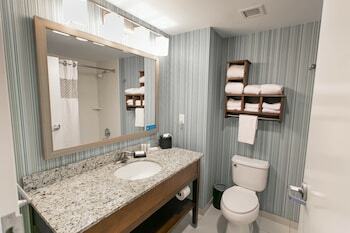 Hotel Holiday Inn Express Orange Beach - On The Beach