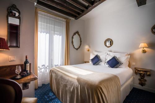 Hotel H�tel Louis II Saint Germain