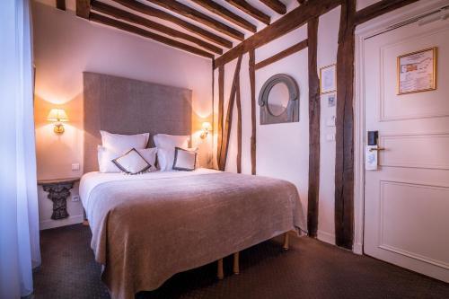 Hotel H�tel Louis II Saint Germain