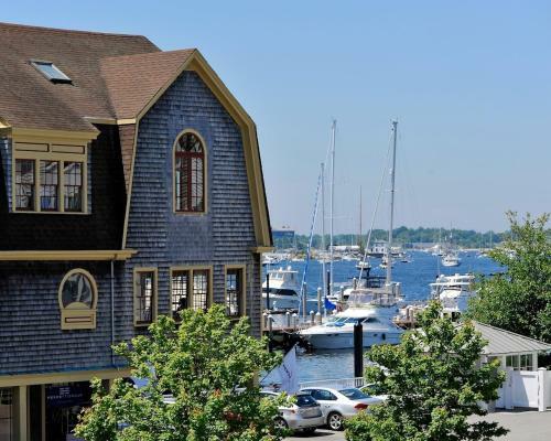 Posada Harborside Inn