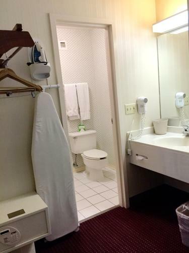 Hotel Super 8 Madison East