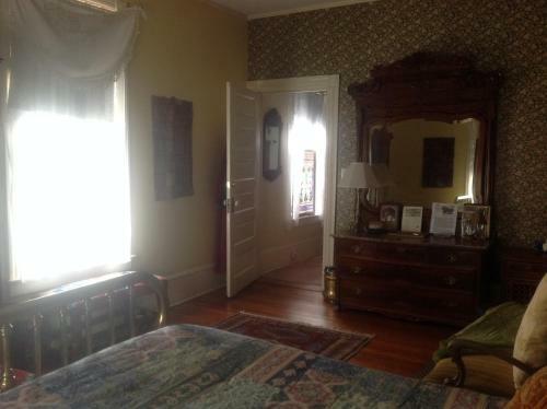 Bed & Breakfast Blooming Garden Inn