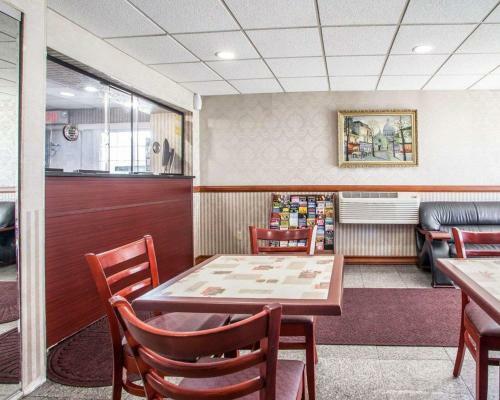 Motel Rodeway Inn Jersey City