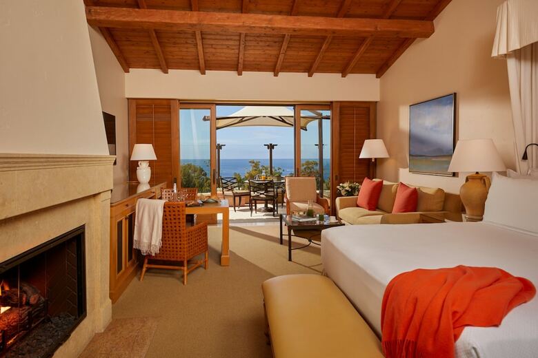 Hotel Resort At Pelican Hill
