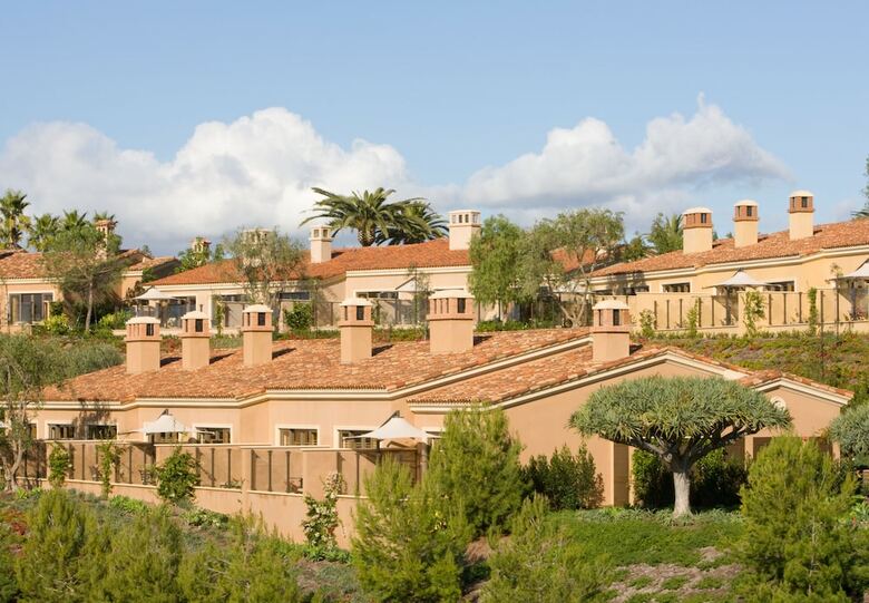 Hotel Resort At Pelican Hill