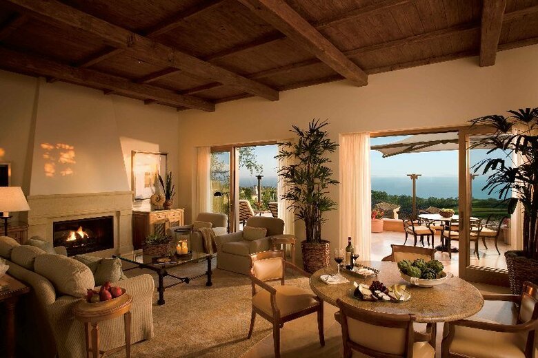 Hotel Resort At Pelican Hill