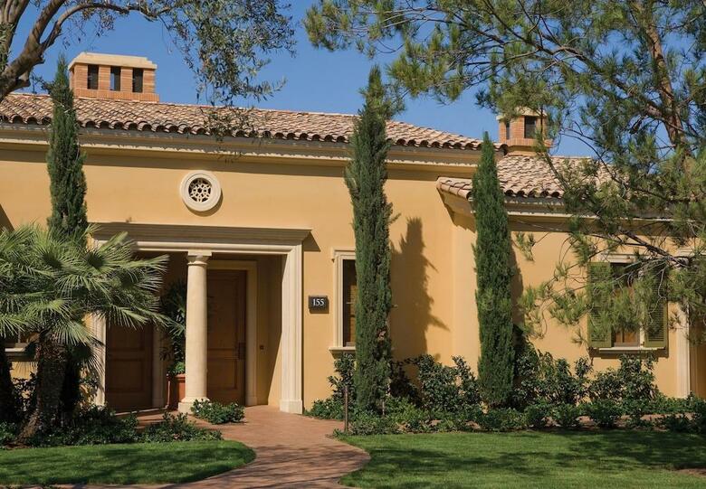 Hotel Resort At Pelican Hill