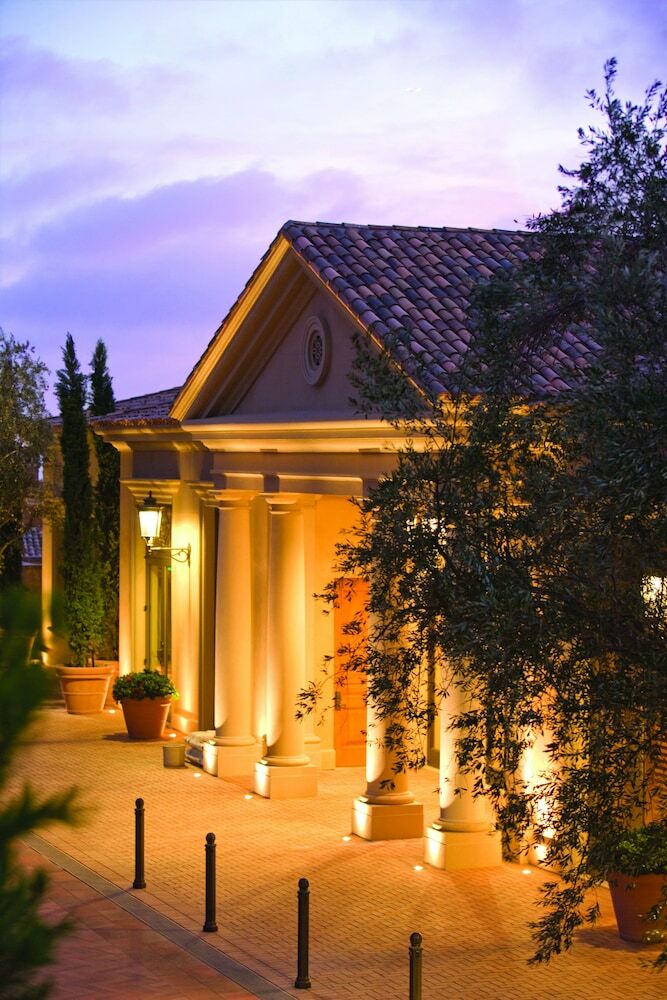 Hotel Resort At Pelican Hill