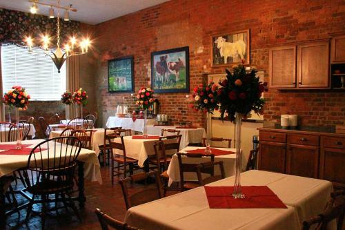 Hotel The Historic Brookstown Inn