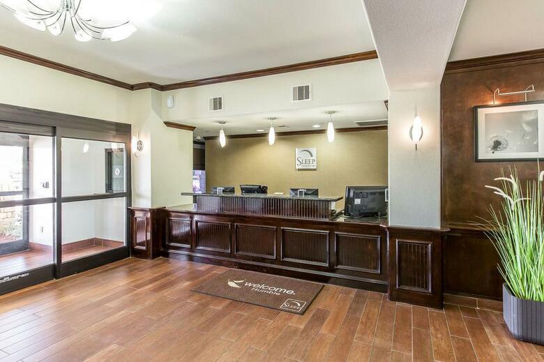 Hotel Sleep Inn & Suites Bush Intercontinental - Iah East