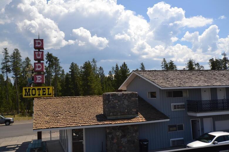 Motel Dude & Roundup