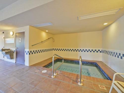Hotel Clubhouse Inn