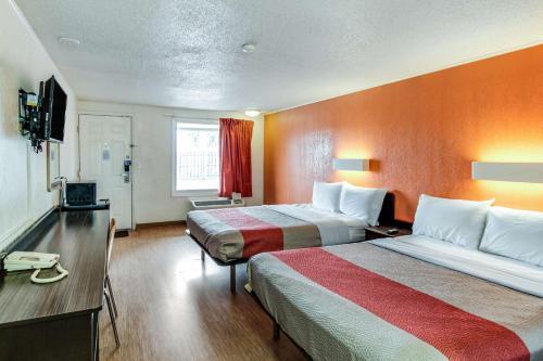 Motel 6 Kalamazoo