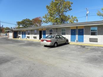 Motel Guest Inn Rogers