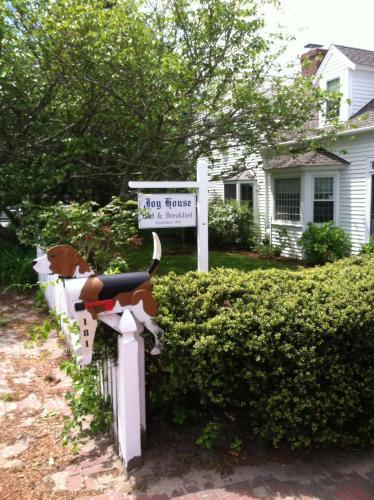 Bed & Breakfast Joy House B And B