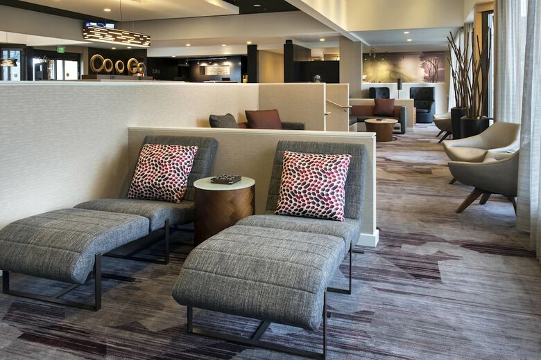 Hotel Courtyard By Marriott Chicago Naperville