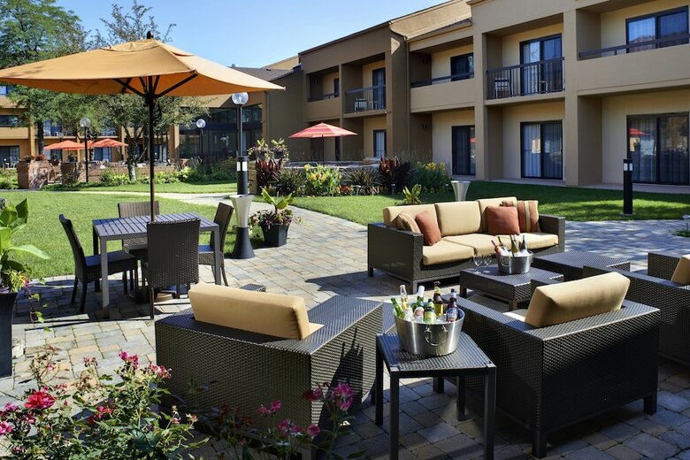 Hotel Courtyard By Marriott Chicago Naperville