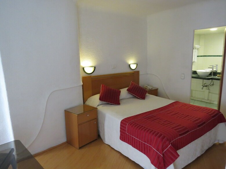 Hotel Montecarlo Santiago