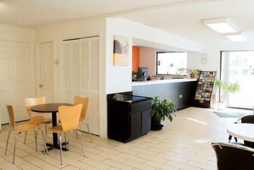 Motel 6 Cookeville