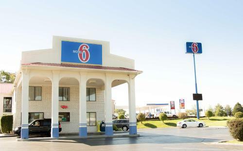 Motel 6 Cookeville