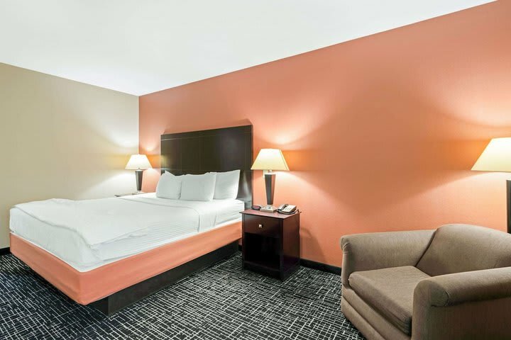 Hotel La Quinta Inn & Suites Mcalester