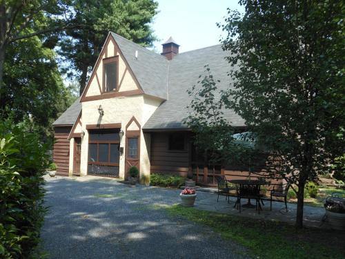 The Carriage House Kingston