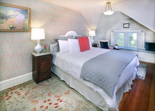 Bed & Breakfast Calderwood Inn