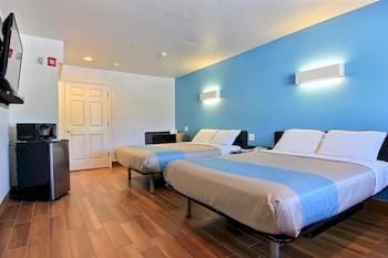 Motel 6 Rockport