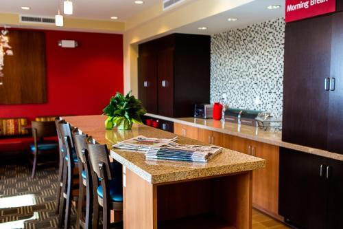 Hotel Towneplace Suites By Marriott Lancaster