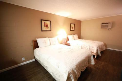 Motel Royal Inn And Suites