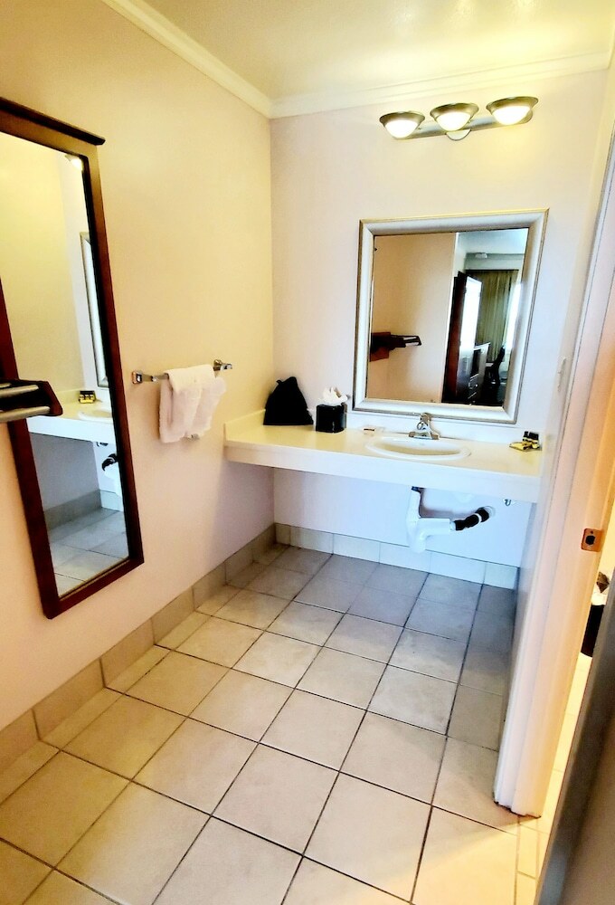 Hotel Best Western Plus Northwoods Inn