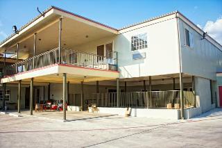 Motel Whispering Palms Inn