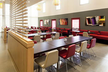 Hotel Ibis Barcelona Santa Coloma