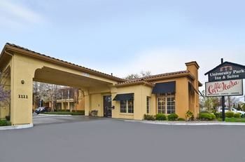 Hotel University Park Inn & Suites