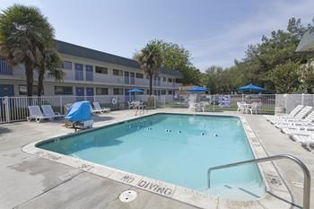 Motel 6 Davis - Sacramento Area